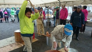 地域行事でもちつき！